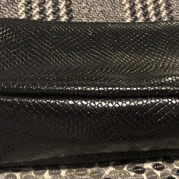 Calvin Klein 🌹ASHLEY NWOT 🌹should bag on trend shoulder bag like NEW - Picture 5 of 10